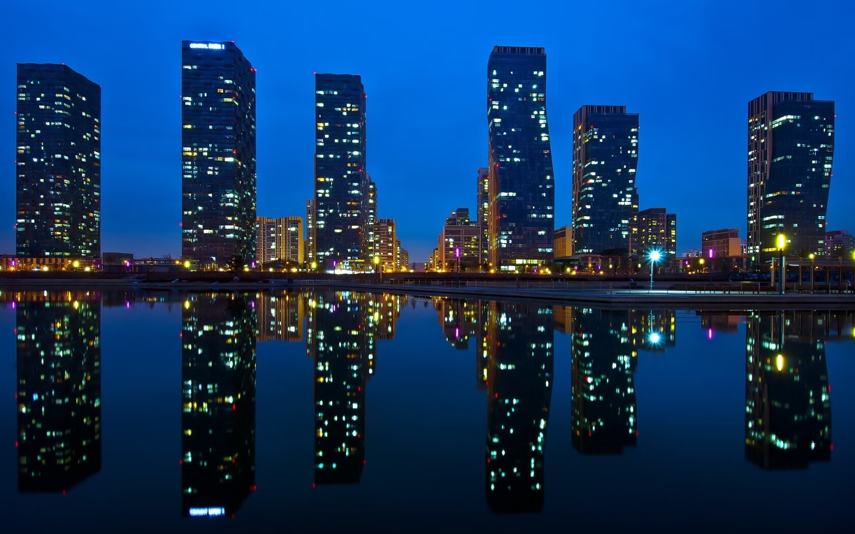 “滚球:三叉湖赛场迎来新兴运动的热潮”